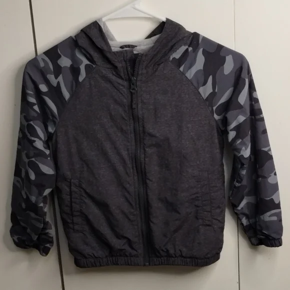 Kids OshKosh Grey / Camo Sleeve Jacket With Hood Size 6 - Picture 2 of 4